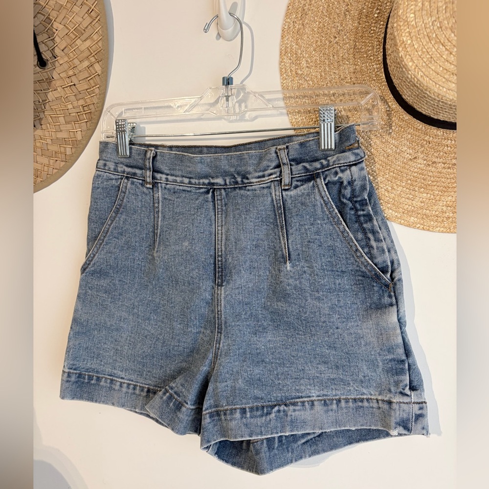 Vintage 90s Georges Marciano GUESS High-Waisted Denim Shorts Guess Sz 8 (Fits 4)